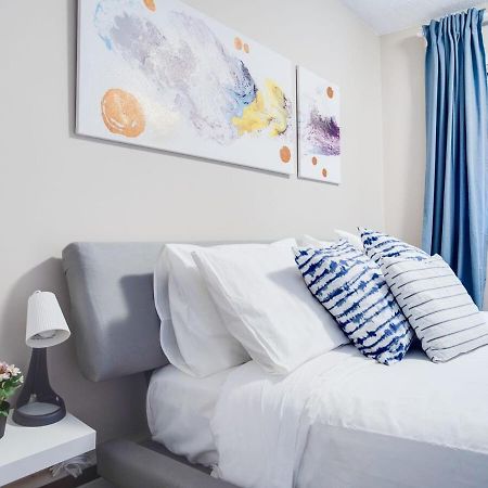 Gorgeous 2Br Condo W Parking Patio Coffee! คาลการี ภายนอก รูปภาพ