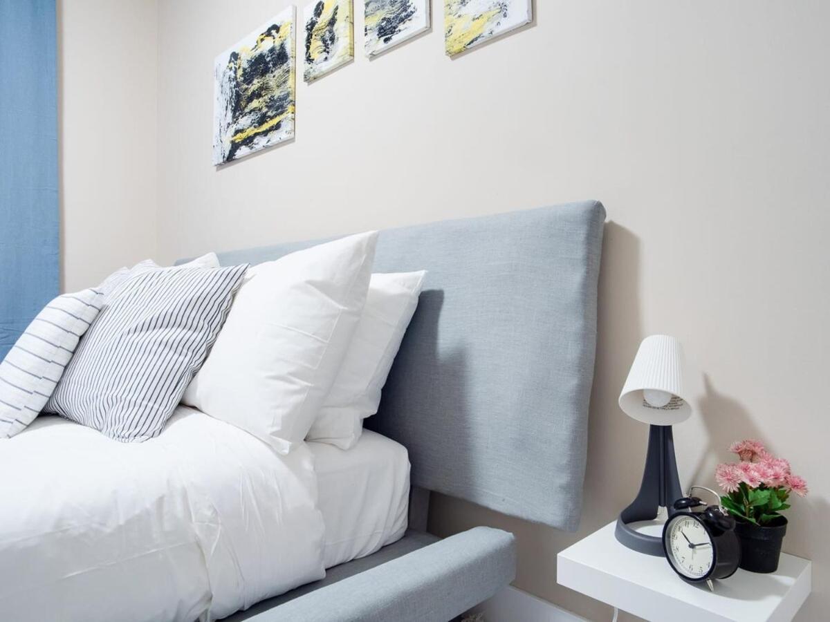 Gorgeous 2Br Condo W Parking Patio Coffee! คาลการี ภายนอก รูปภาพ