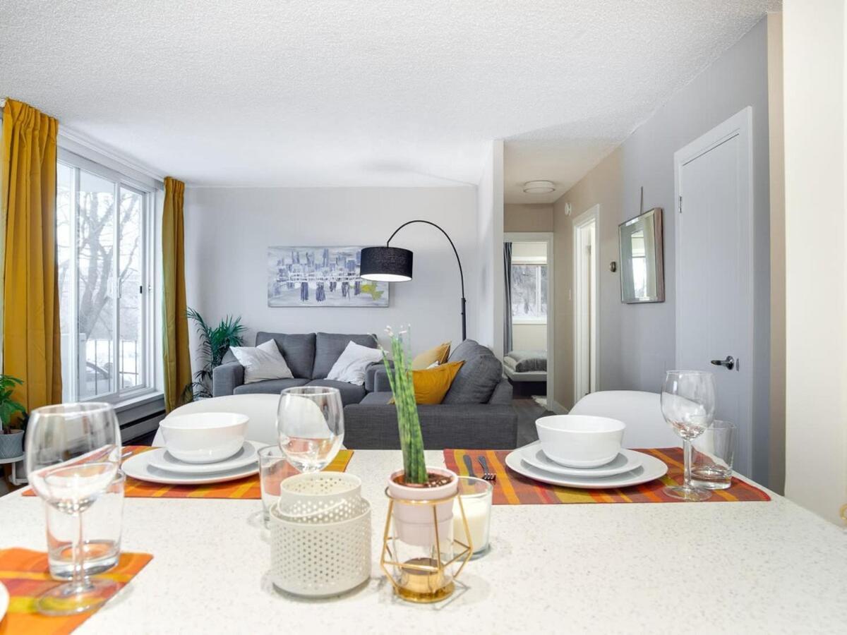 Gorgeous 2Br Condo W Parking Patio Coffee! คาลการี ภายนอก รูปภาพ